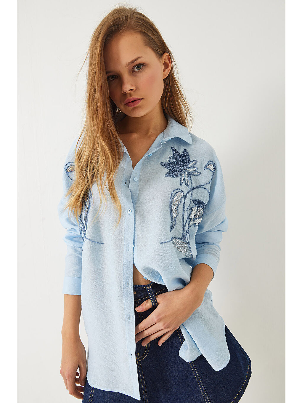 Mavi Kadın Boncuk Taş Nakış İşlemeli Aerobin Oversize Gömlek-4
