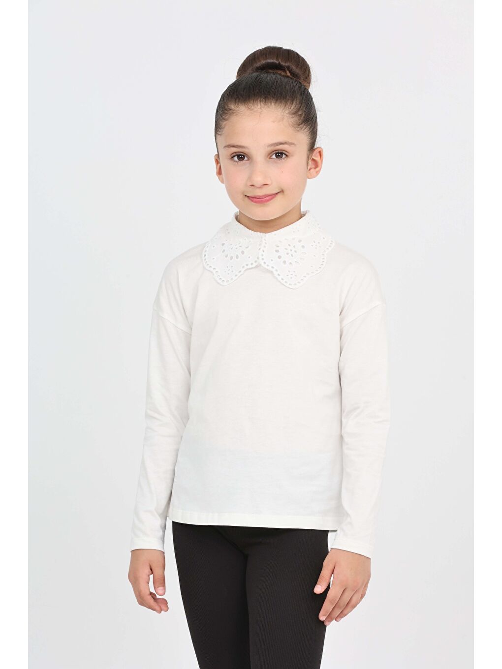 Ekru Kız Çocuk Okul Dantel Yaka Tişört-2