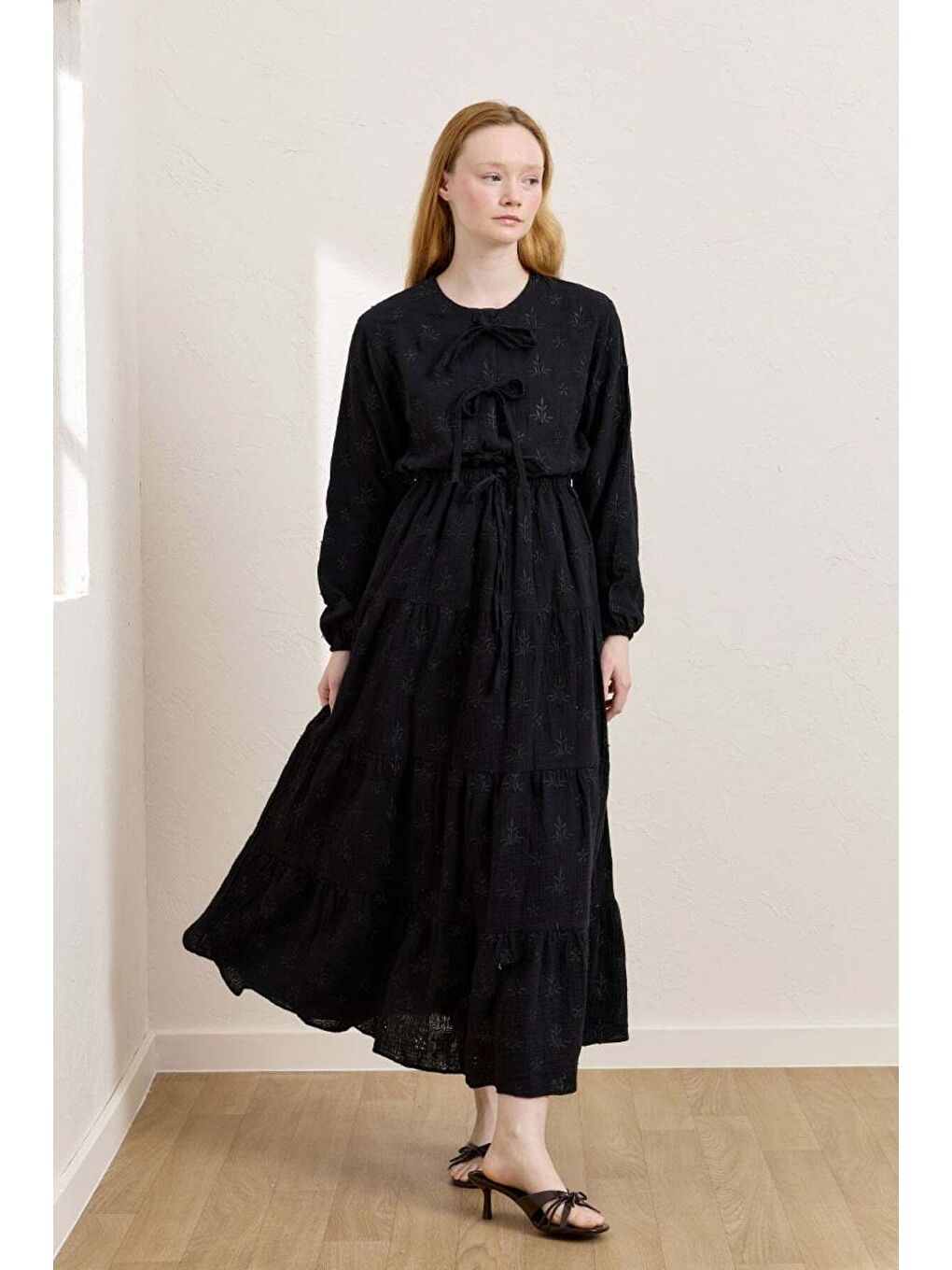 Siyah Fistolu Müslin Kat Etek   3 Fiyonklu Bluz Takım