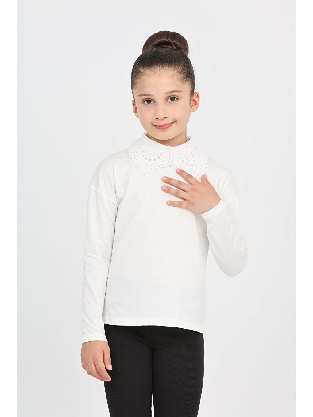 Ekru Kız Çocuk Okul Dantel Yaka Tişört-5