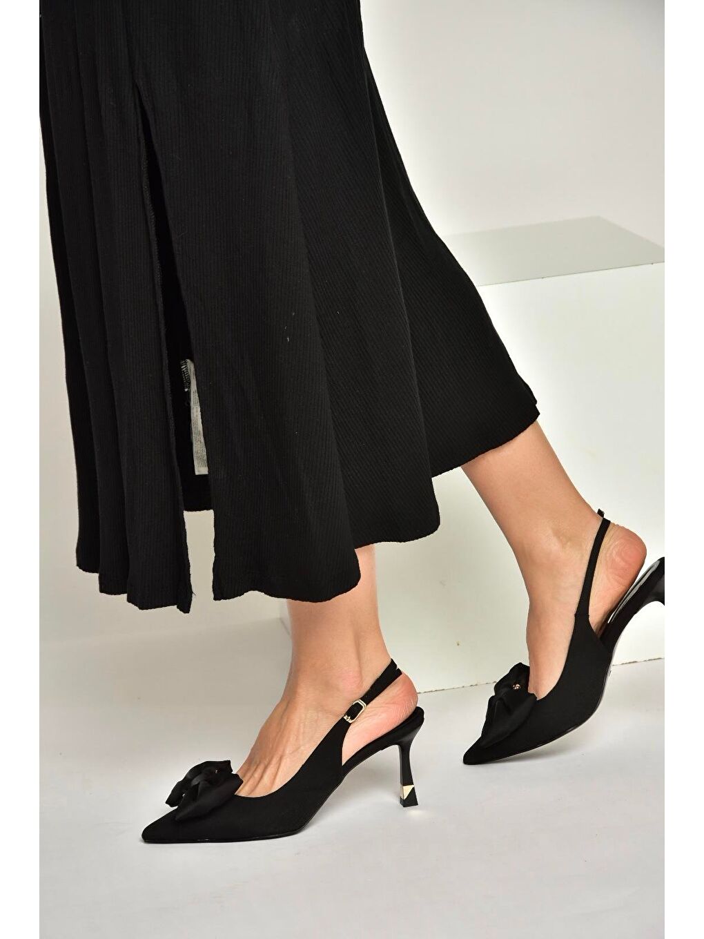 Siyah Kadın Topuklu Ayakkabı Y308203704-2
