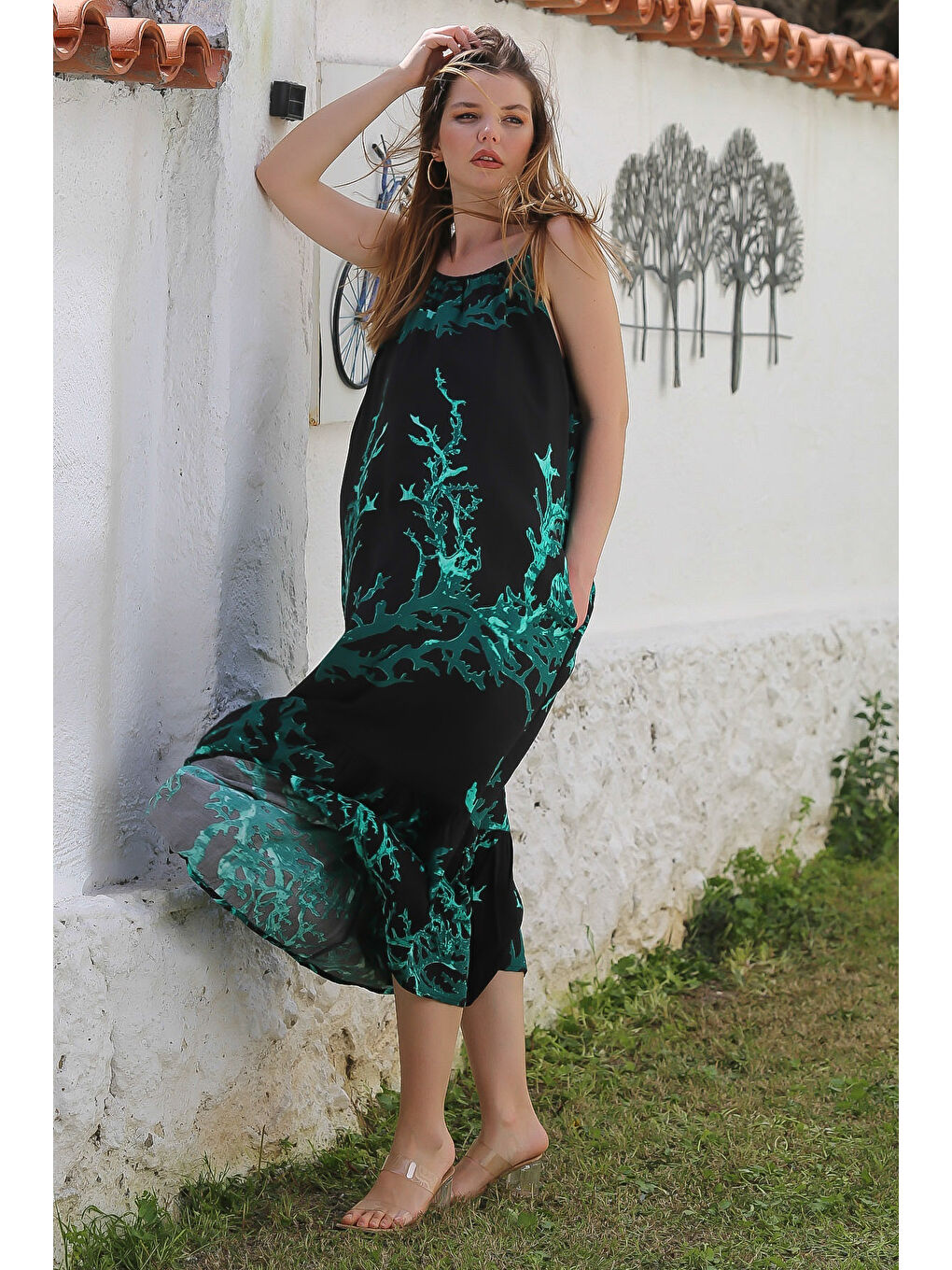 Siyah Gizli Cepli Eteği Fırfırlı Ayarlanabilir Askılı Casual Viskon Dokuma Elbise 128 66