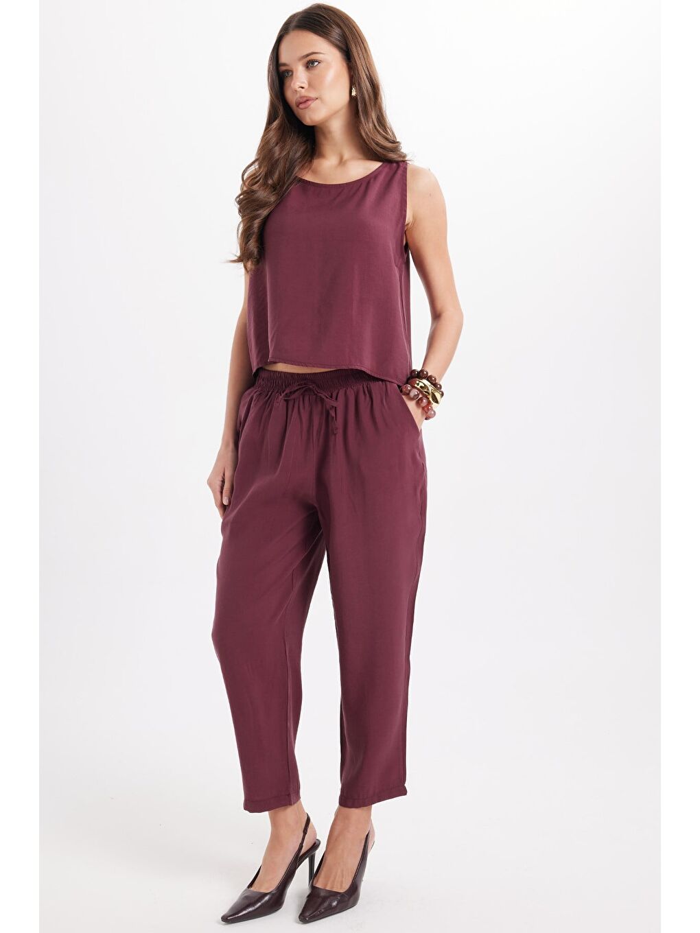 Kadın Standart Fit Normal Kesim Elastanlı Bisiklet Yaka Bluz Geniş Paça Bordo Pantolon Takım-4