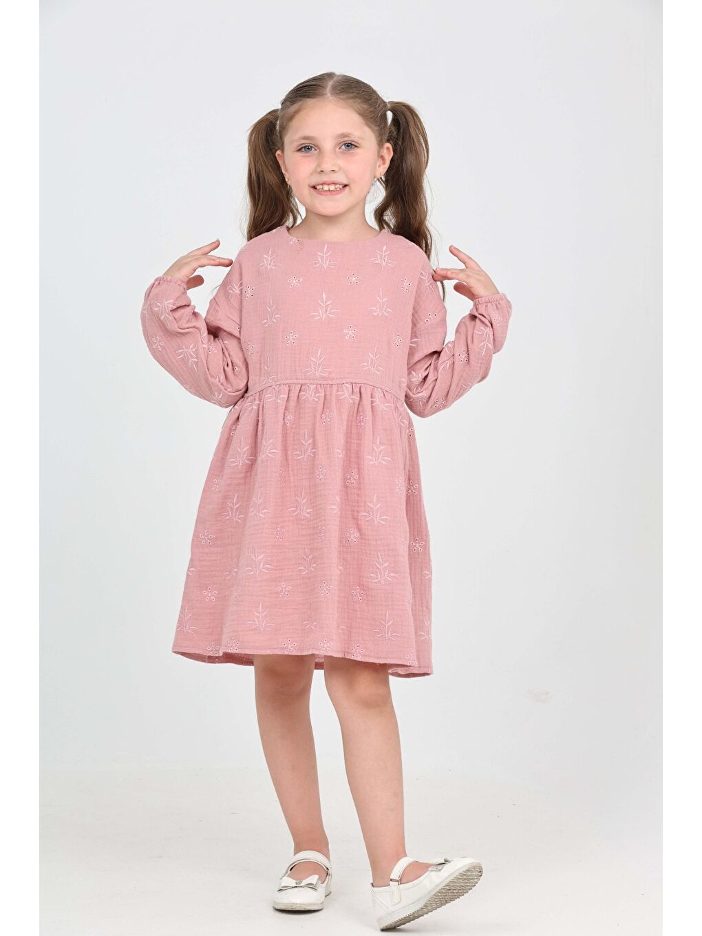 Pembe Kız Çocuk Çiçek Nakışlı Elbise-1
