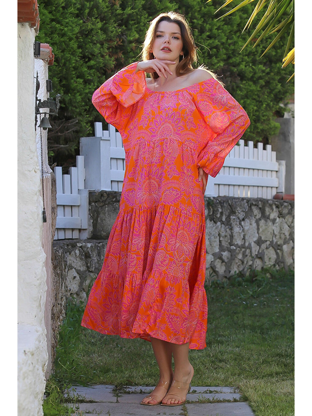 Turuncu Carmen Yaka Fırfırlı Kol Etek Ucu Fırfırlı Allover Baskılı Viskon Dokuma Elbise 130 60-2