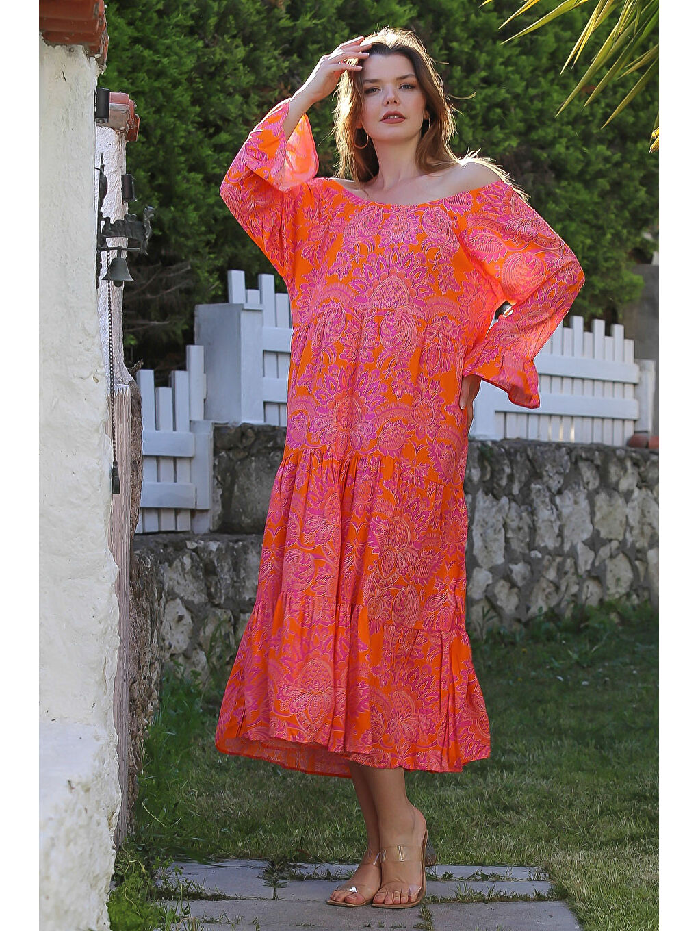 Turuncu Carmen Yaka Fırfırlı Kol Etek Ucu Fırfırlı Allover Baskılı Viskon Dokuma Elbise 130 60-3