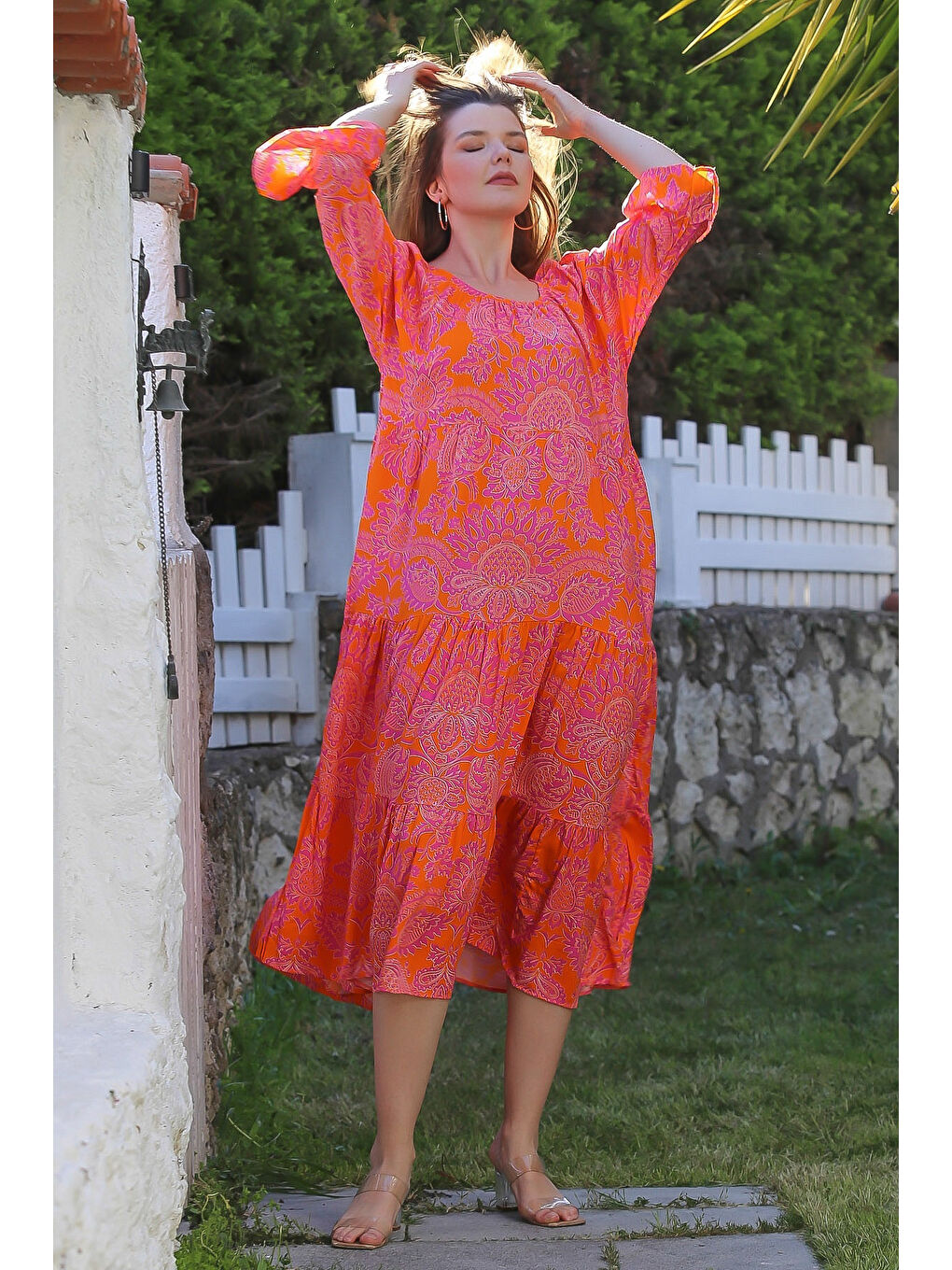 Turuncu Carmen Yaka Fırfırlı Kol Etek Ucu Fırfırlı Allover Baskılı Viskon Dokuma Elbise 130 60-5