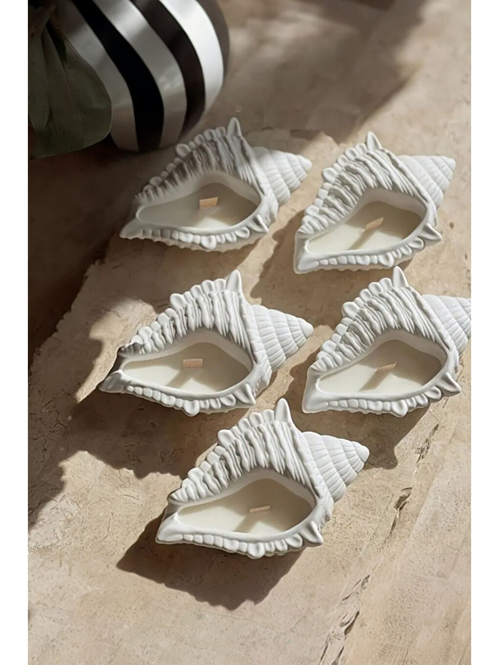 Beyaz Deniz Kabuğu İstiridye Şeklinde Dekoratif Mum Beton Obje 1 Adet-1