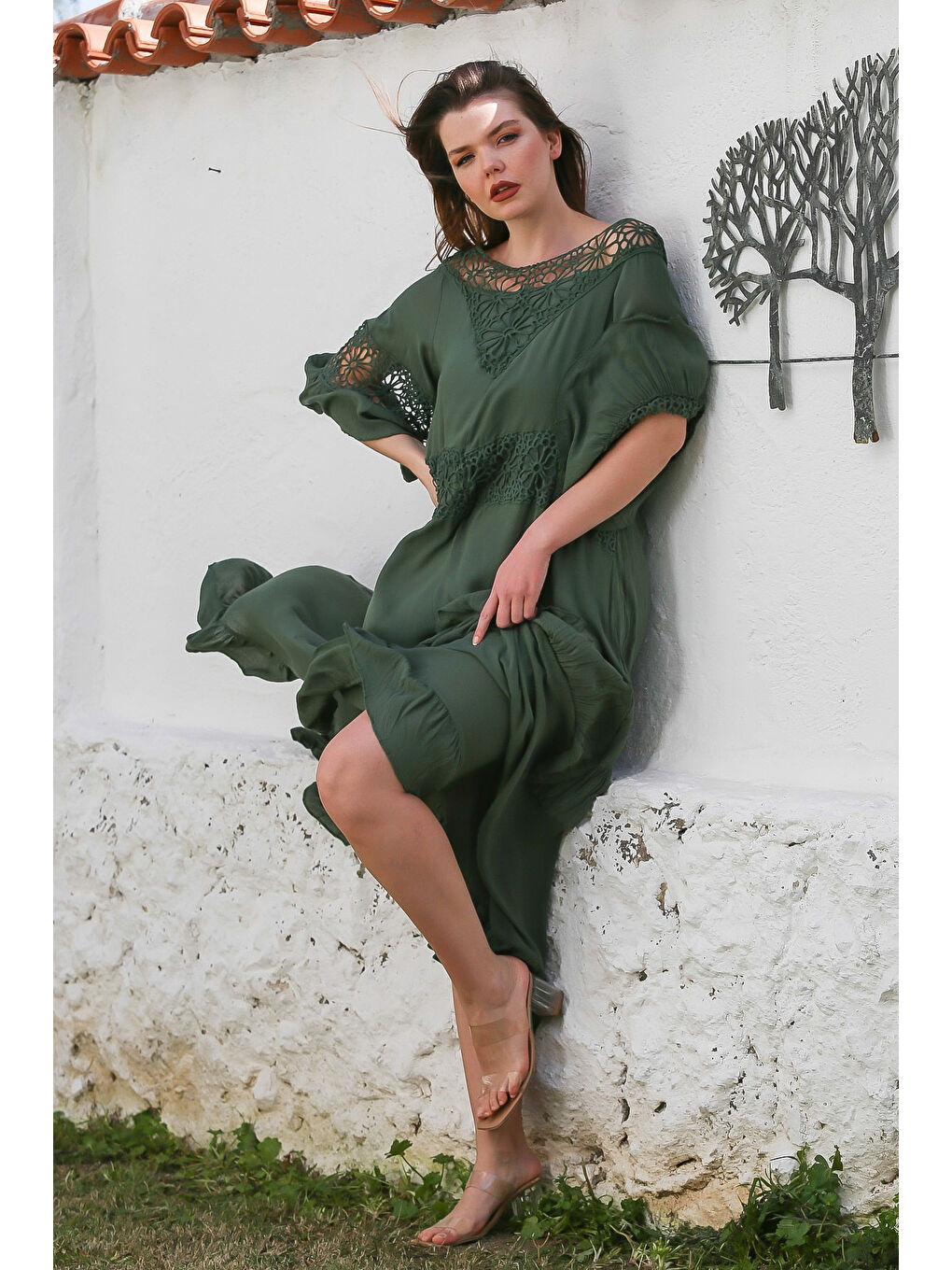Koyu Yeşil Kayık Yaka Dantelli Kol Astarlı Etek Ucu Fırfırlı Casual Viskon Dokuma Elbise 125 62-3