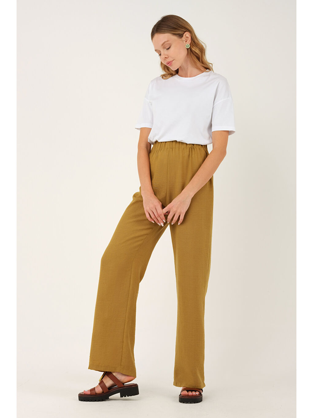 Bol Paça Lastikli Pantolon Asit Yeşili-1