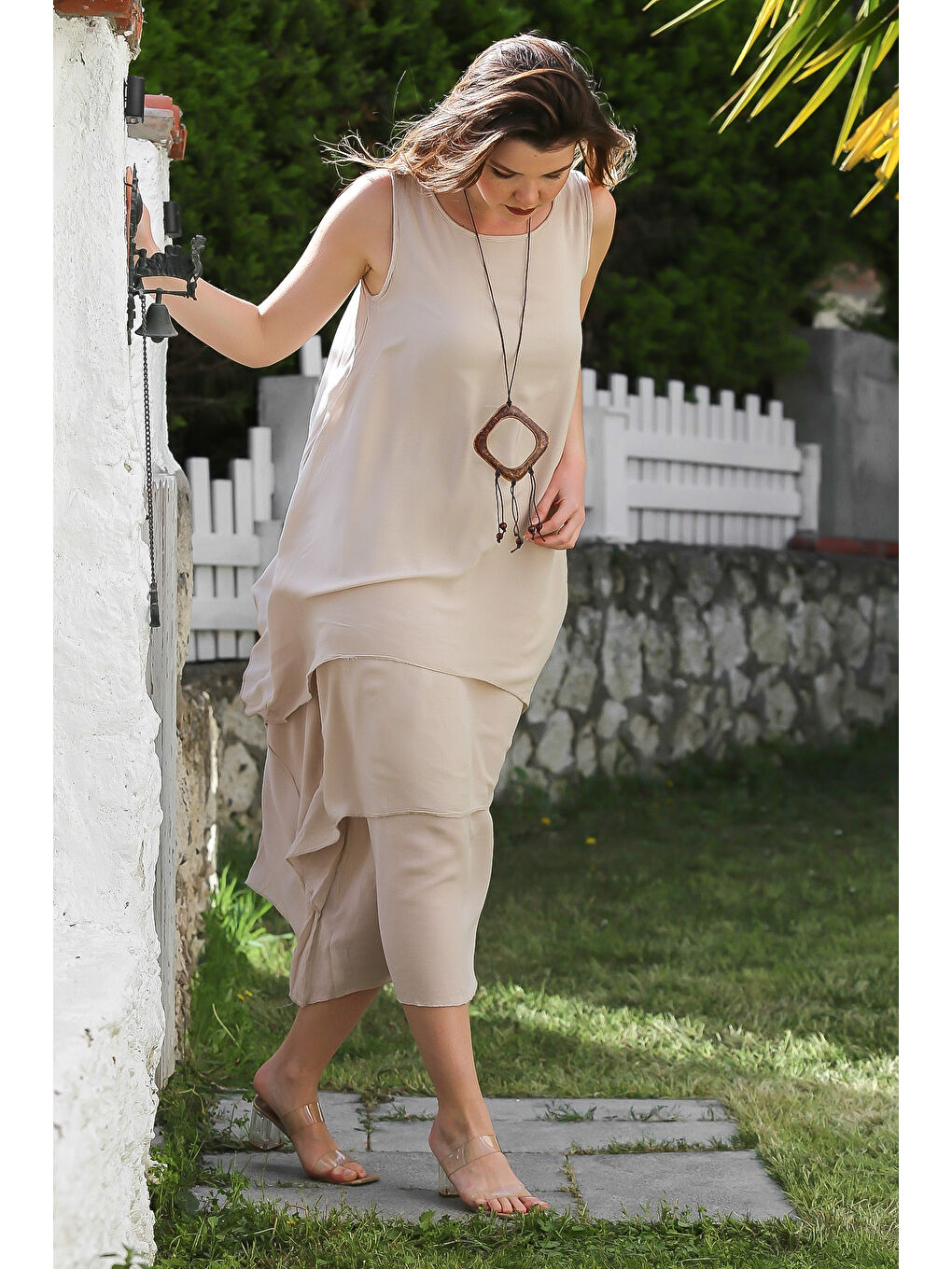 Bej Havuz Yaka Kolsuz İnce Çift Katlı Casual Dokuma Elbise 135 55