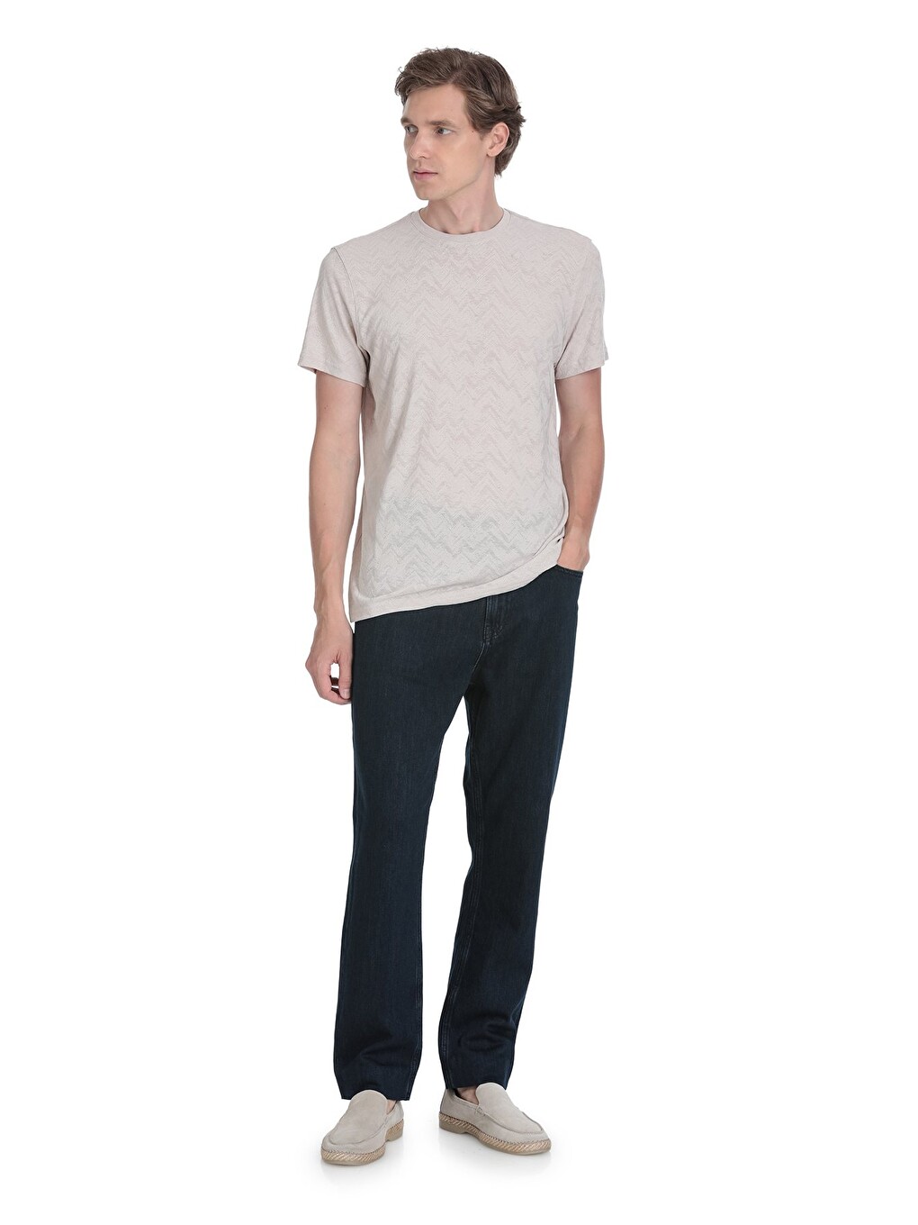 Ekru Regular Fit Bisiklet Yaka Tişört-1