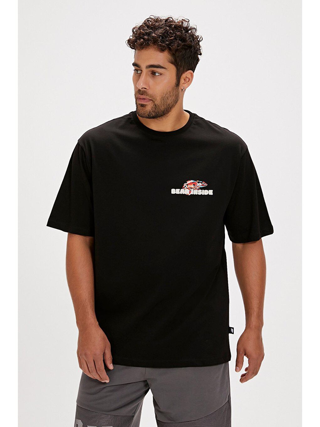 Chamelon Siyah Baskılı Erkek Oversize Tişört