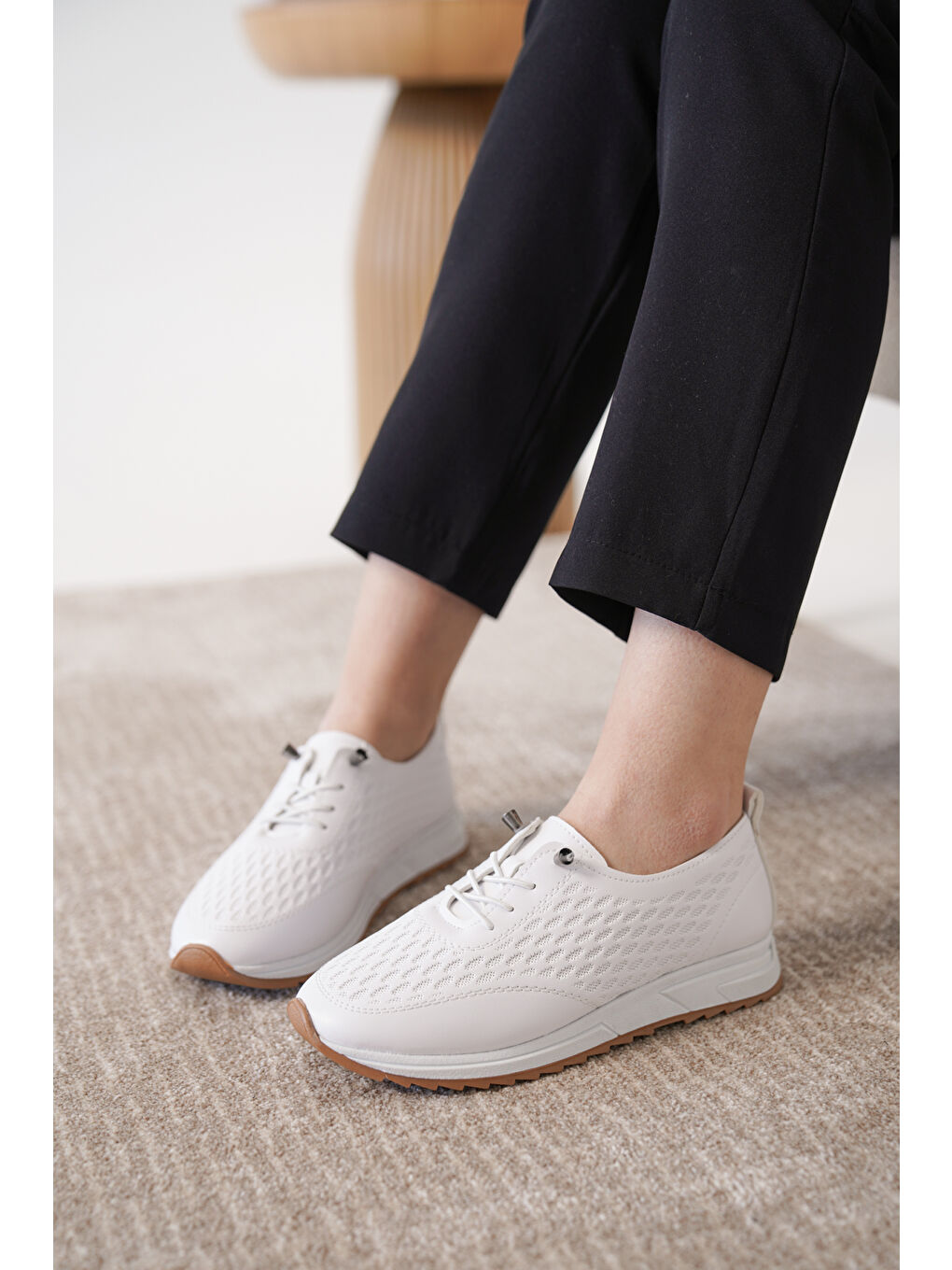 Beyaz D0155 Günlük Ortopedik Kadın Sneaker Spor Ayakkabı-1