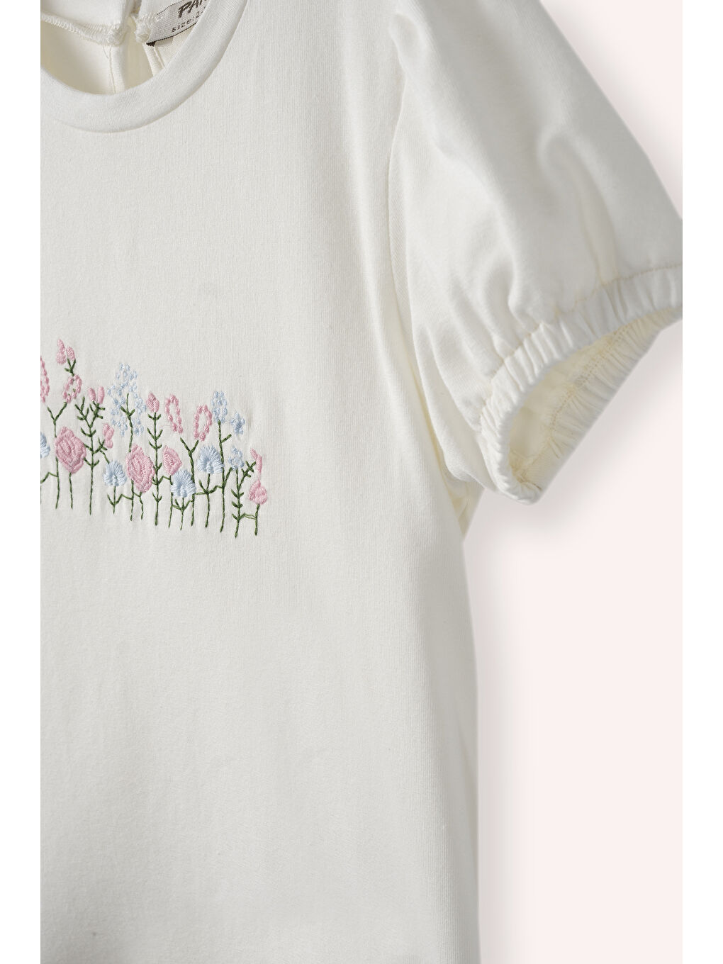 Ekru Kız Çocuk Nakış Detaylı T-Shirt EKRU-2
