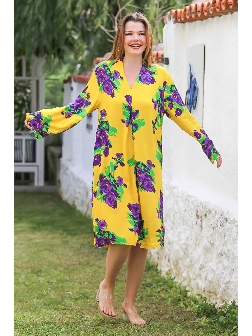 Sarı V Yaka Düğmeli Uzun Kollu Gizli Cepli Allover Baskılı Casual Viskon Dokuma Elbise 115 58-1