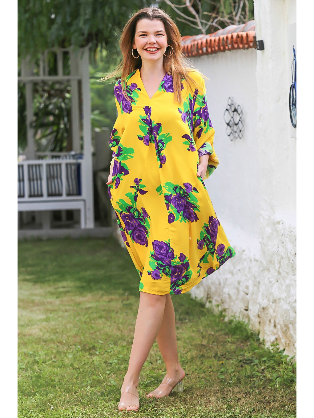 Sarı V Yaka Düğmeli Uzun Kollu Gizli Cepli Allover Baskılı Casual Viskon Dokuma Elbise 115 58-4