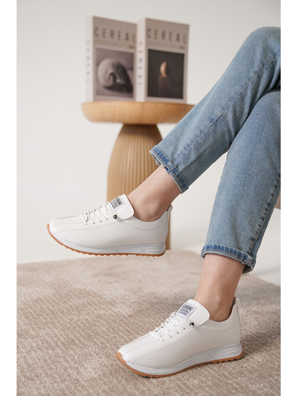 Beyaz D0112 Günlük Ortopedik Kadın Sneaker Spor Ayakkabı-1