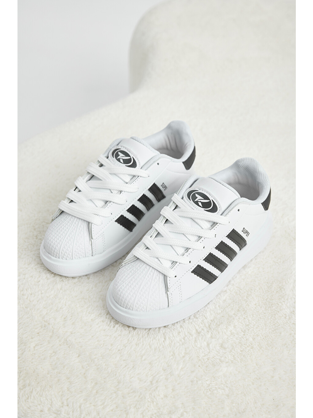 Çocuk Unisex Beyaz Siyah File Rahat Kalıp Nefes Alabilen Bağcıklı Sneaker-1