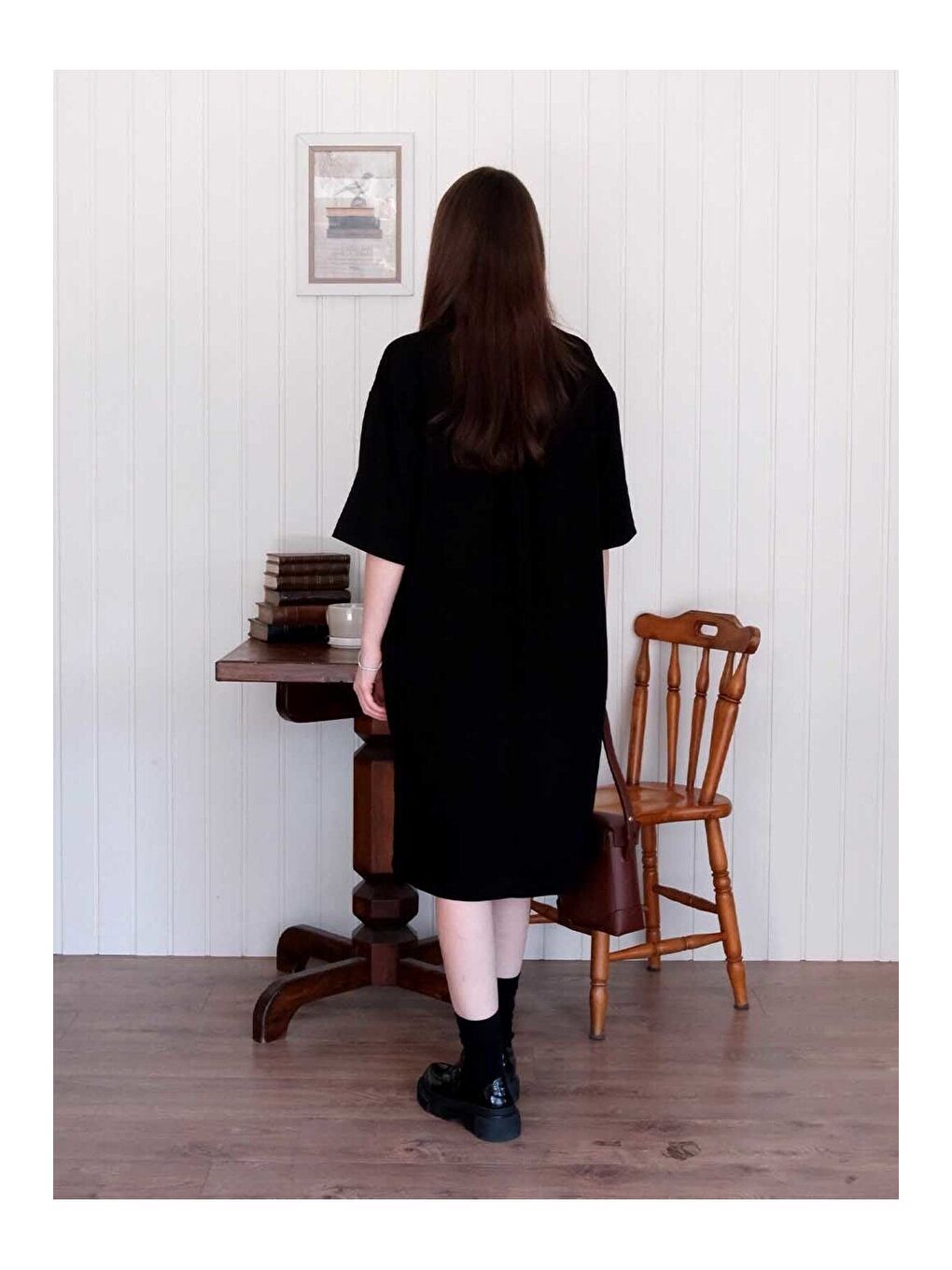 Siyah Düğme Detay Midi Elbise-6