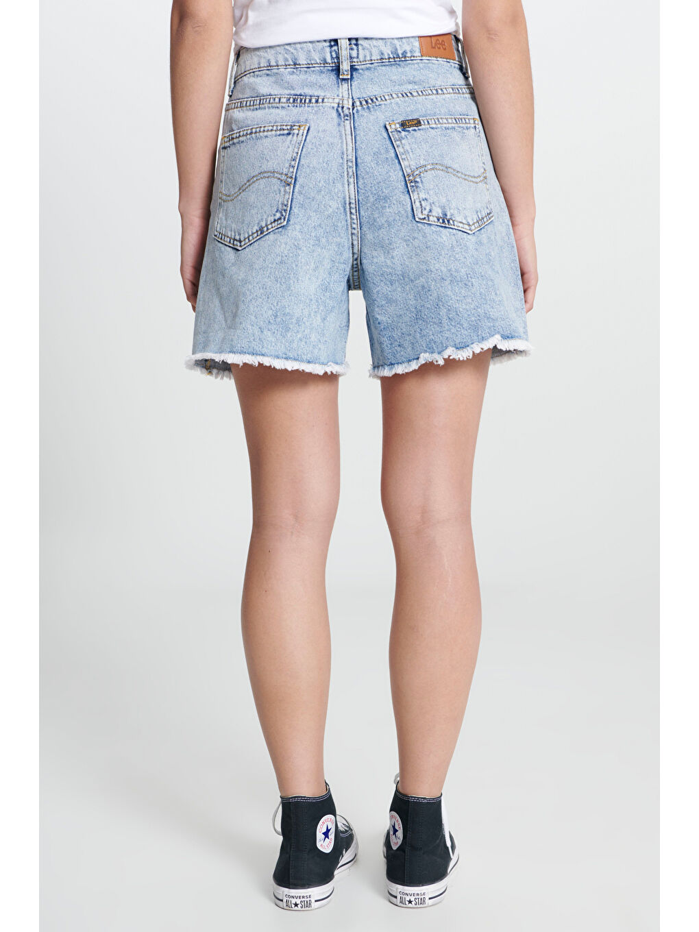 Regular Fit Normal Kesim %100 Pamuk Yüksek Bel Açık Mavi Jean Jean Şort-4