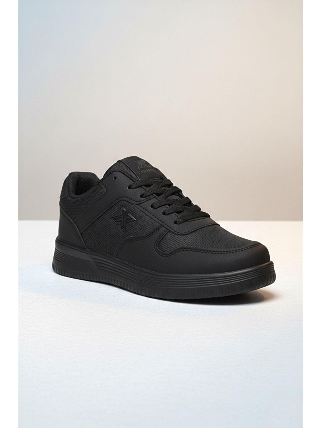 Siyah Ltt 4027 Cilt Erkek Bağcıklı Spor Ayakkabı – Konforlu ve Dayanıklı