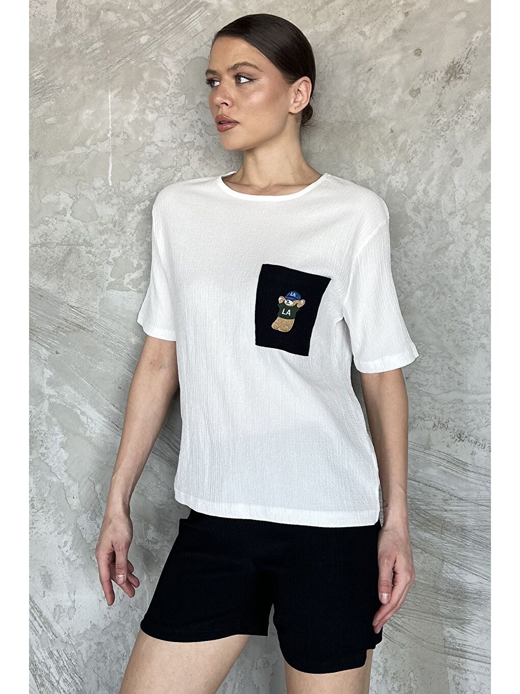 Beyaz Kadın Tek Cepli Nakışlı Şortlu İkili Takım-1