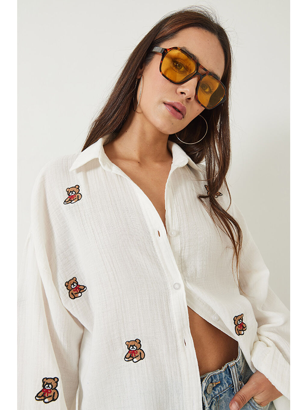 Ekru Kadın Teddy İşlemeli Kolları Lastikli Oversize Pamuk Gömlek-5
