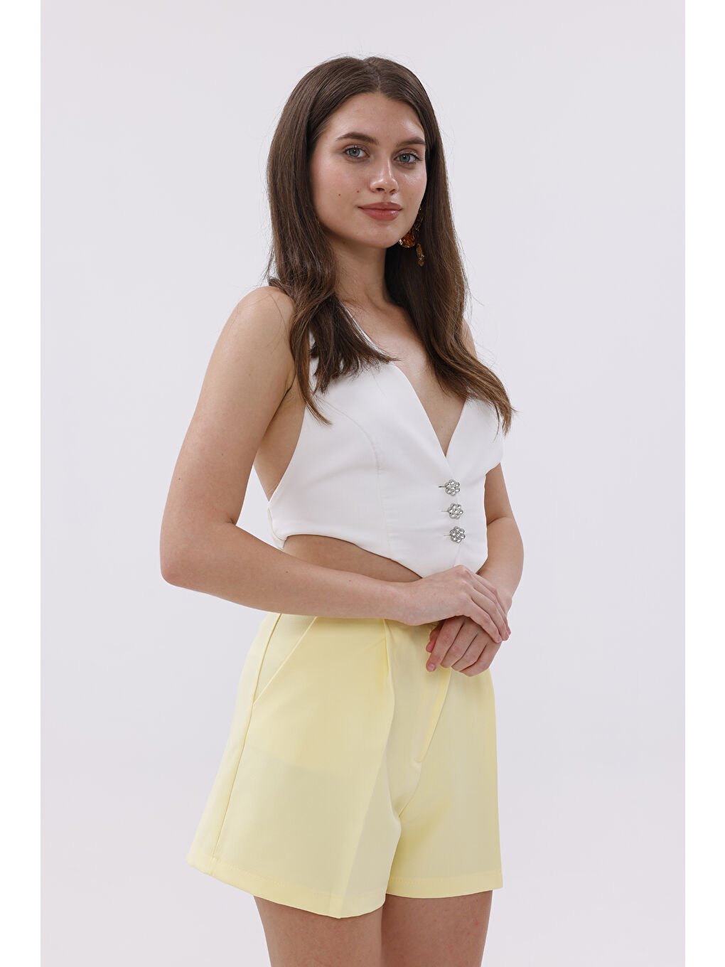 Sarı FundaChoosesXGenius Kadın Pileli Şort İç Göstermez Lamineli Kadın Şort PİLELİ-ŞORT-1