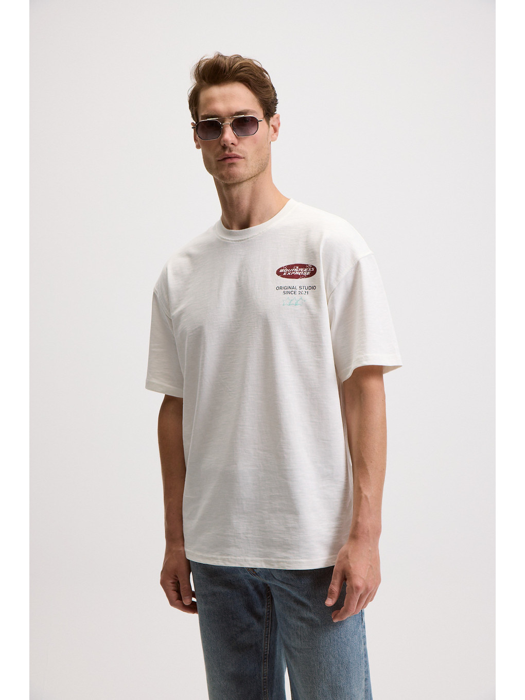 Angolo Erkek Ön Baskı Ve Nakış Detaylı Bisiklet Yaka Oversize Kısa Kollu Beyaz T-shirt