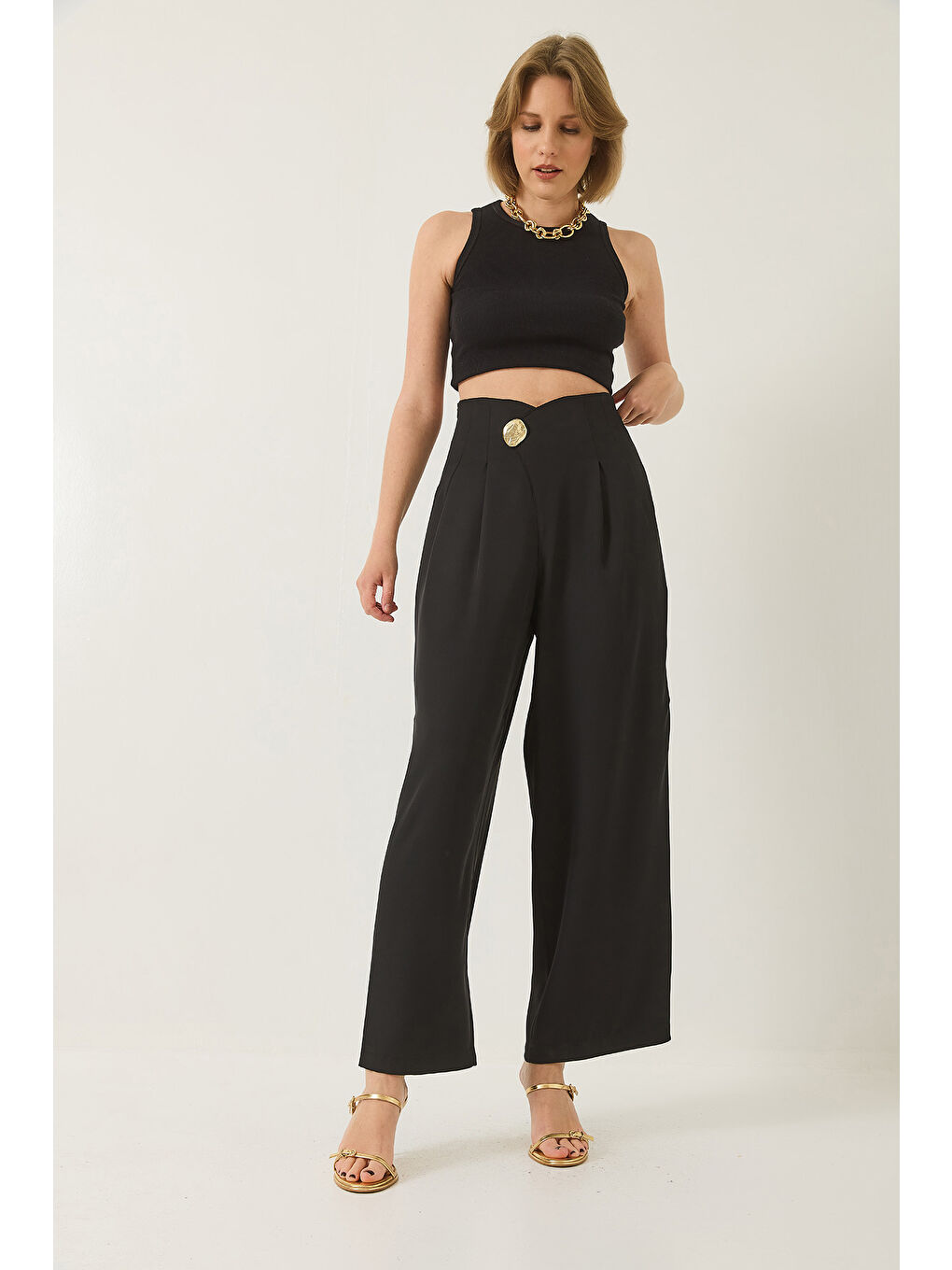 Siyah Kadın Yüksek Bel Pens Detaylı Aksesuarlı Gizli Fermuarlı Bol Klasik Pantolon-2