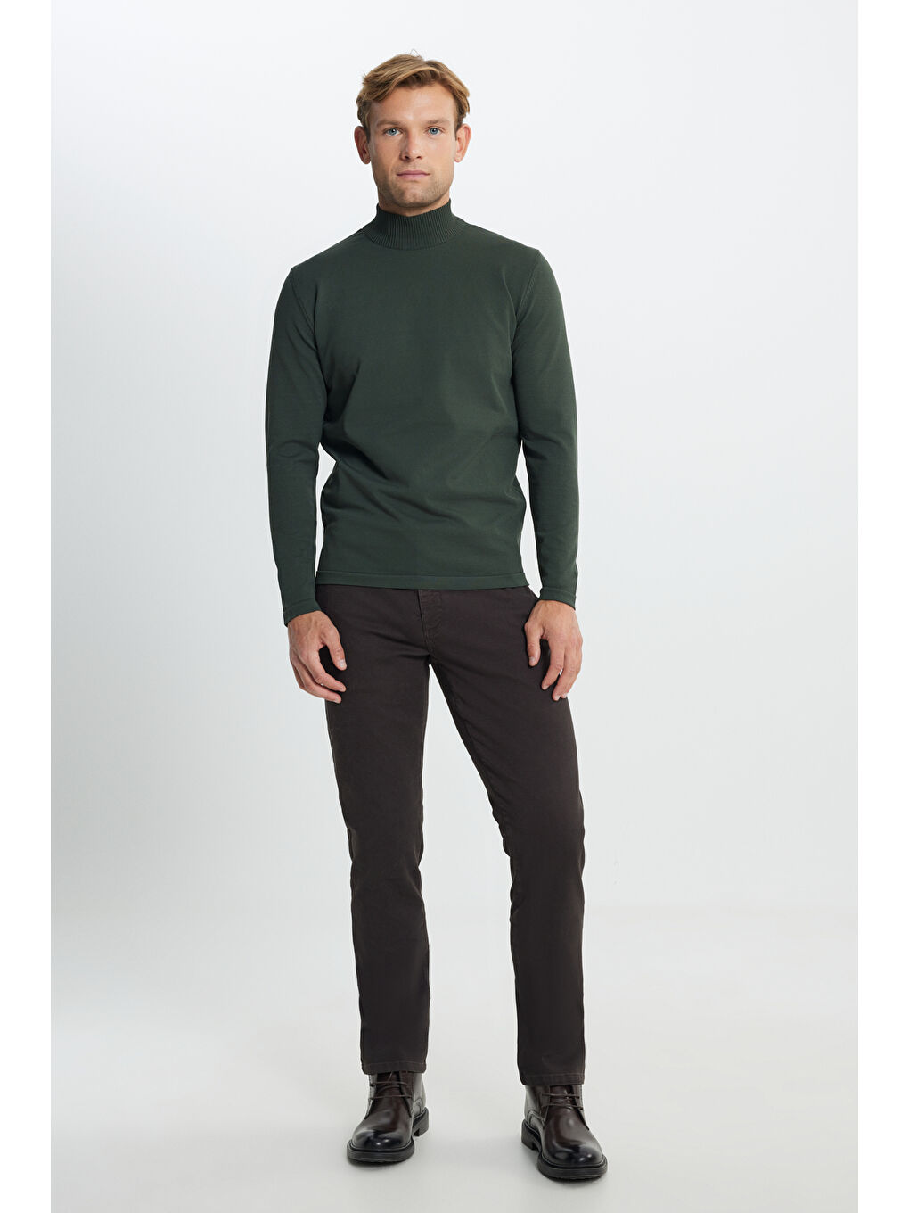 Erkek Haki Standart Fit Normal Kesim Yarım Balıkçı Yaka Triko Kazak-1