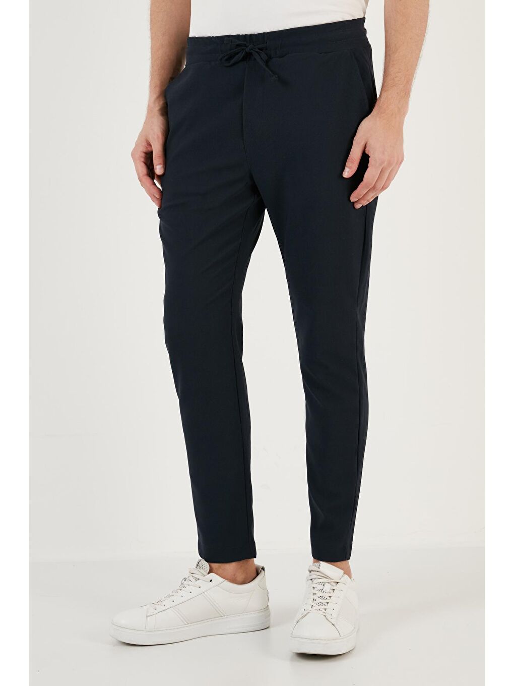 Lacivert Belden Bağlamalı Cepli Regular Fit Erkek Pantolon CF24S617953-1