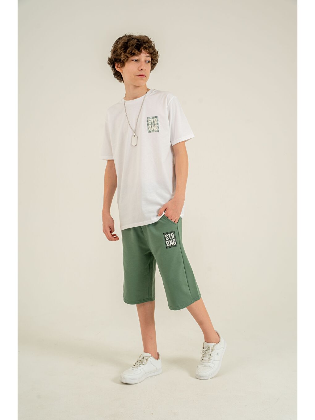 Yeşil Strong Baskılı Kolyeli Erkek Çocuk Şort - Tişört Takımı-1
