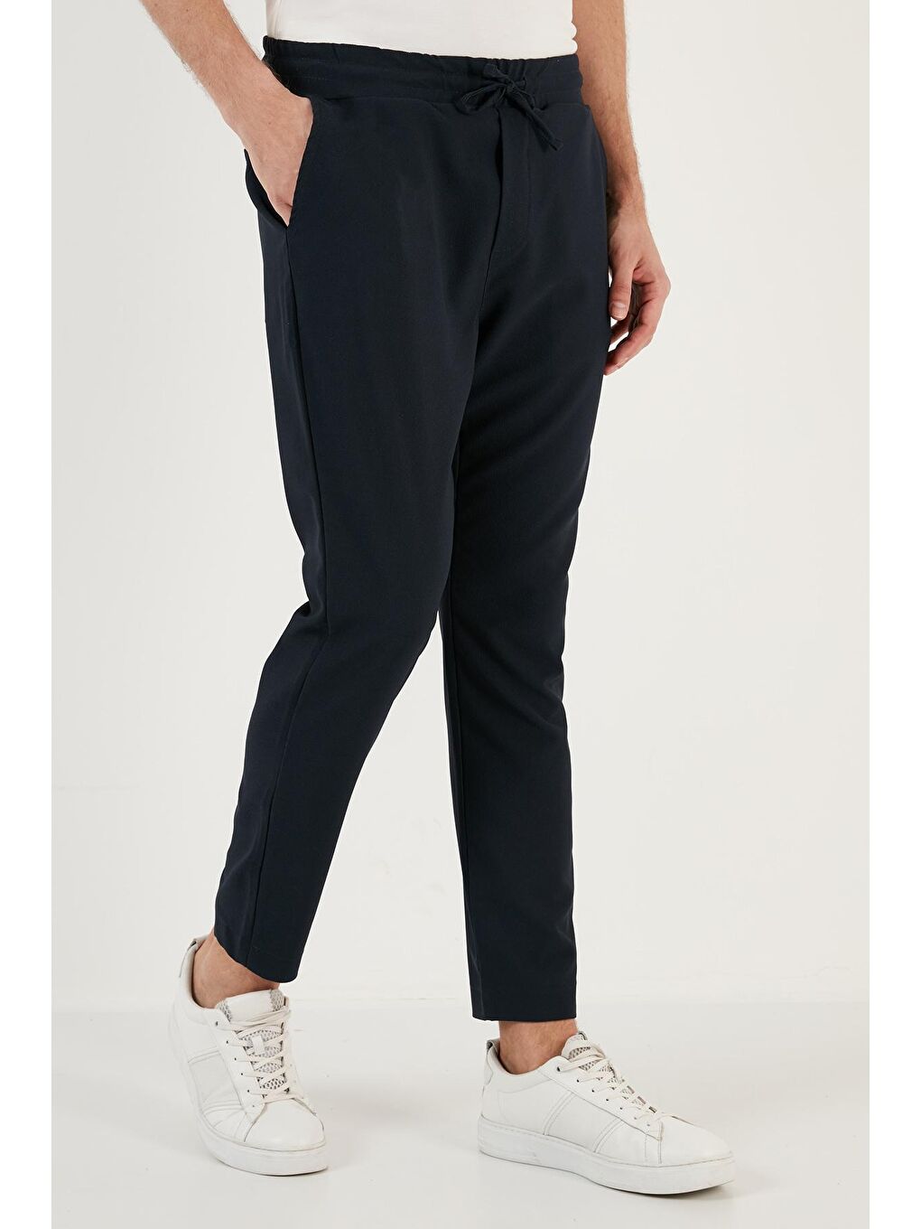 Lacivert Belden Bağlamalı Cepli Regular Fit Erkek Pantolon CF24S617953-2