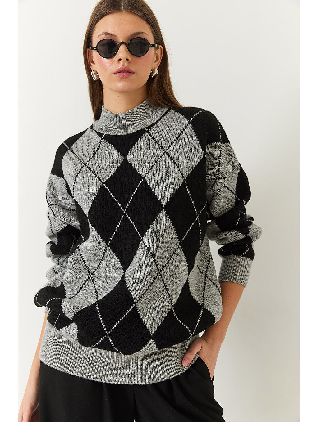 Gri Kadın Baklava Desenli Yarım Balıkçı Yaka Oversize Kalın Triko Kazak-3