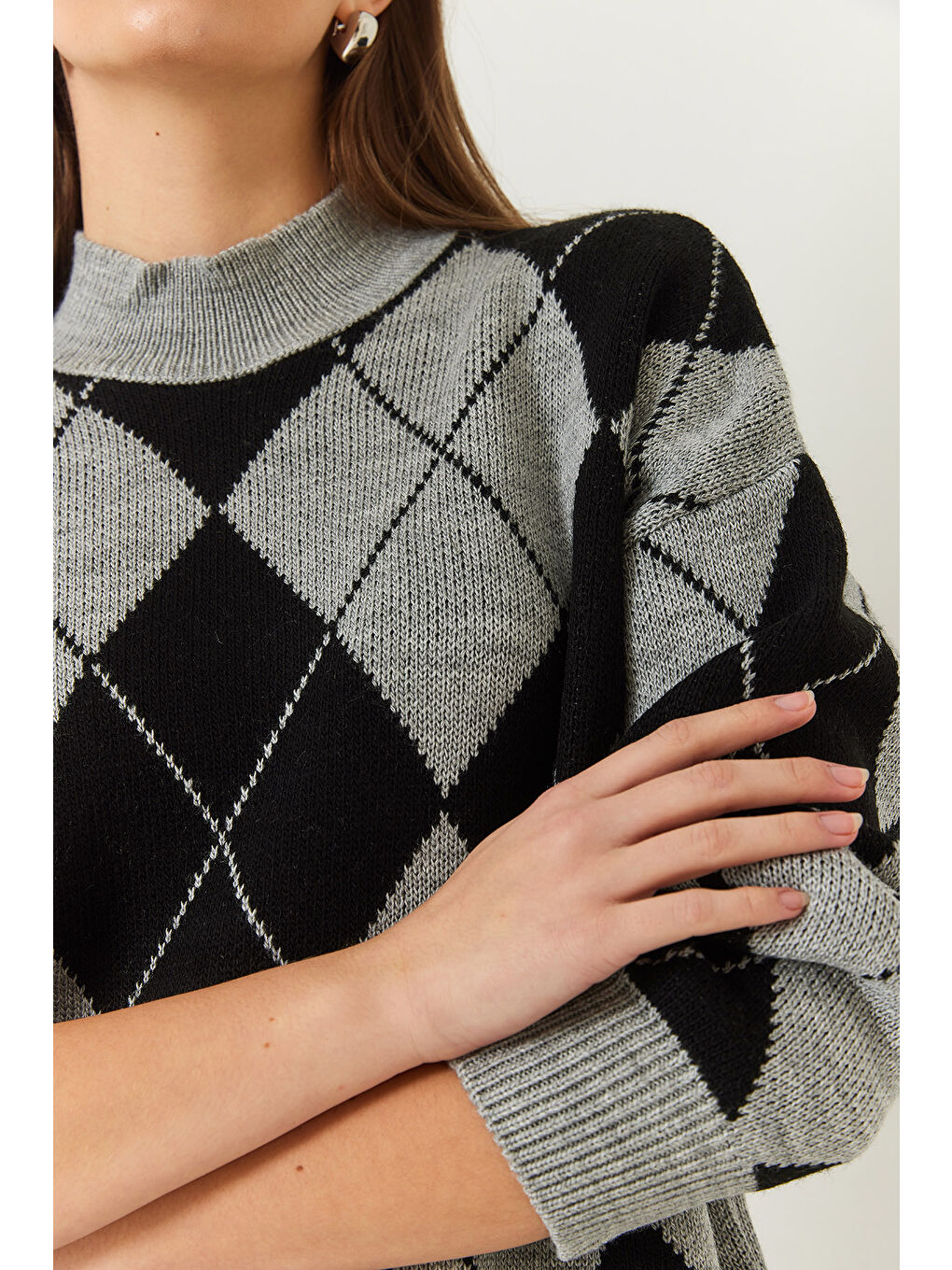 Gri Kadın Baklava Desenli Yarım Balıkçı Yaka Oversize Kalın Triko Kazak-4