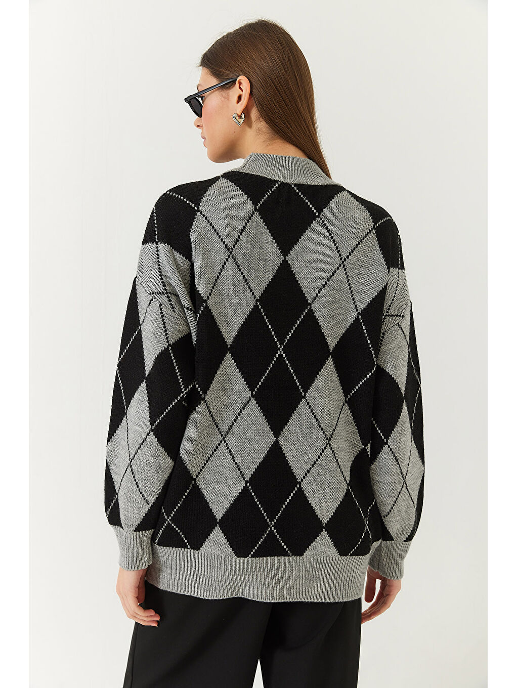 Gri Kadın Baklava Desenli Yarım Balıkçı Yaka Oversize Kalın Triko Kazak-5