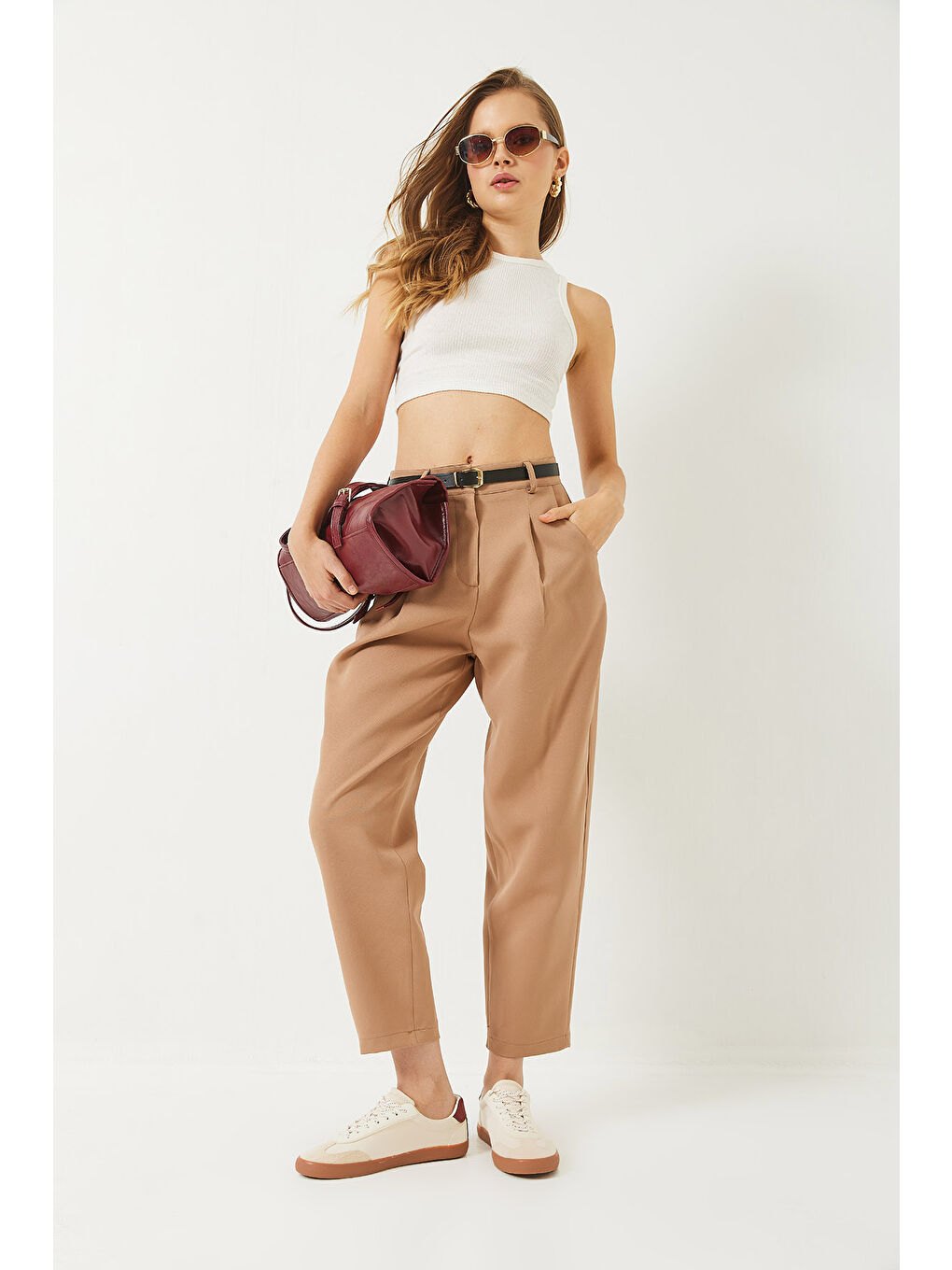 Kahverengi Kadın Kemerli Cep Detaylı Havuç Pantolon-2
