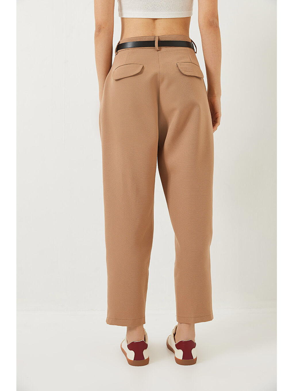 Kahverengi Kadın Kemerli Cep Detaylı Havuç Pantolon-6