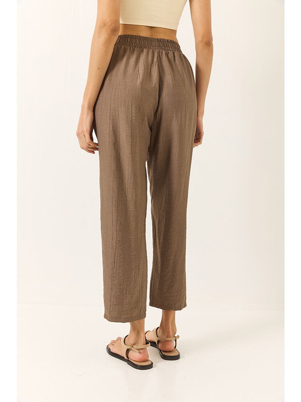 Kahverengi Kadın Beli Lastikli Cep Detaylı İnce Havuç Kesim Pantolon-5