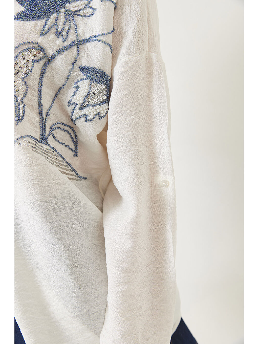 Beyaz Kadın Boncuk Taş Nakış İşlemeli Aerobin Oversize Gömlek-5