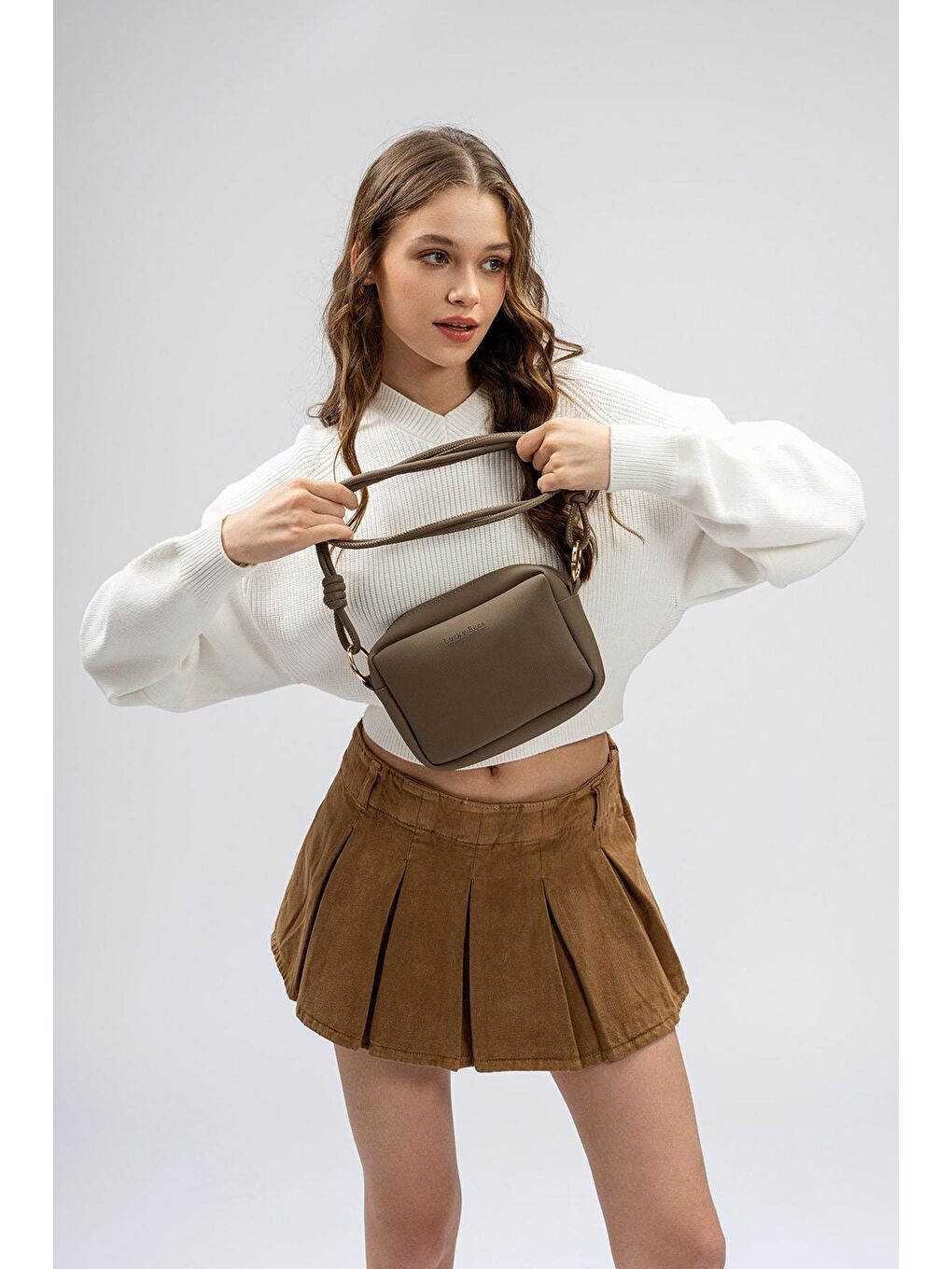 Bej Çapraz Askılı Fermuarlı Kadın Mini Omuz Çantası-2