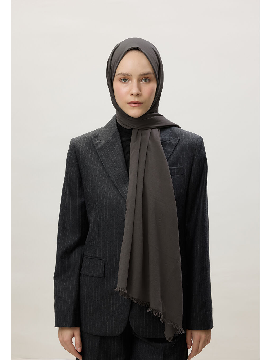 Gri İnce Pamuk Vual Şal Füme-2