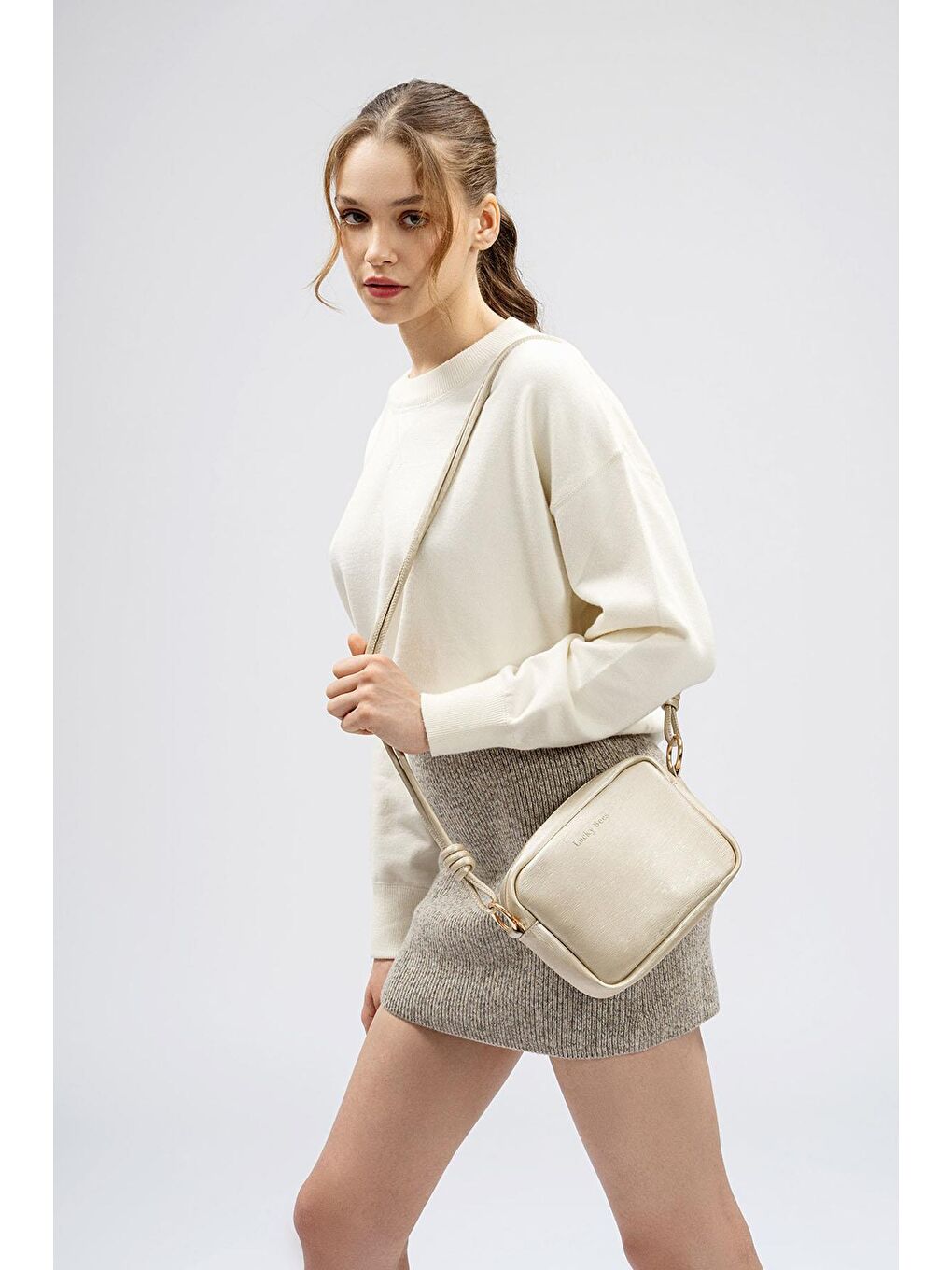 Sarı Çapraz Askılı Fermuarlı Kadın Mini Omuz Çantası