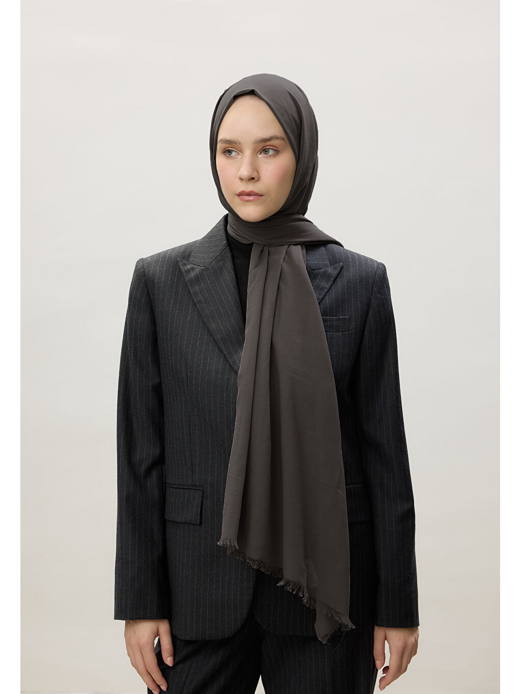 Gri İnce Pamuk Vual Şal Füme-4