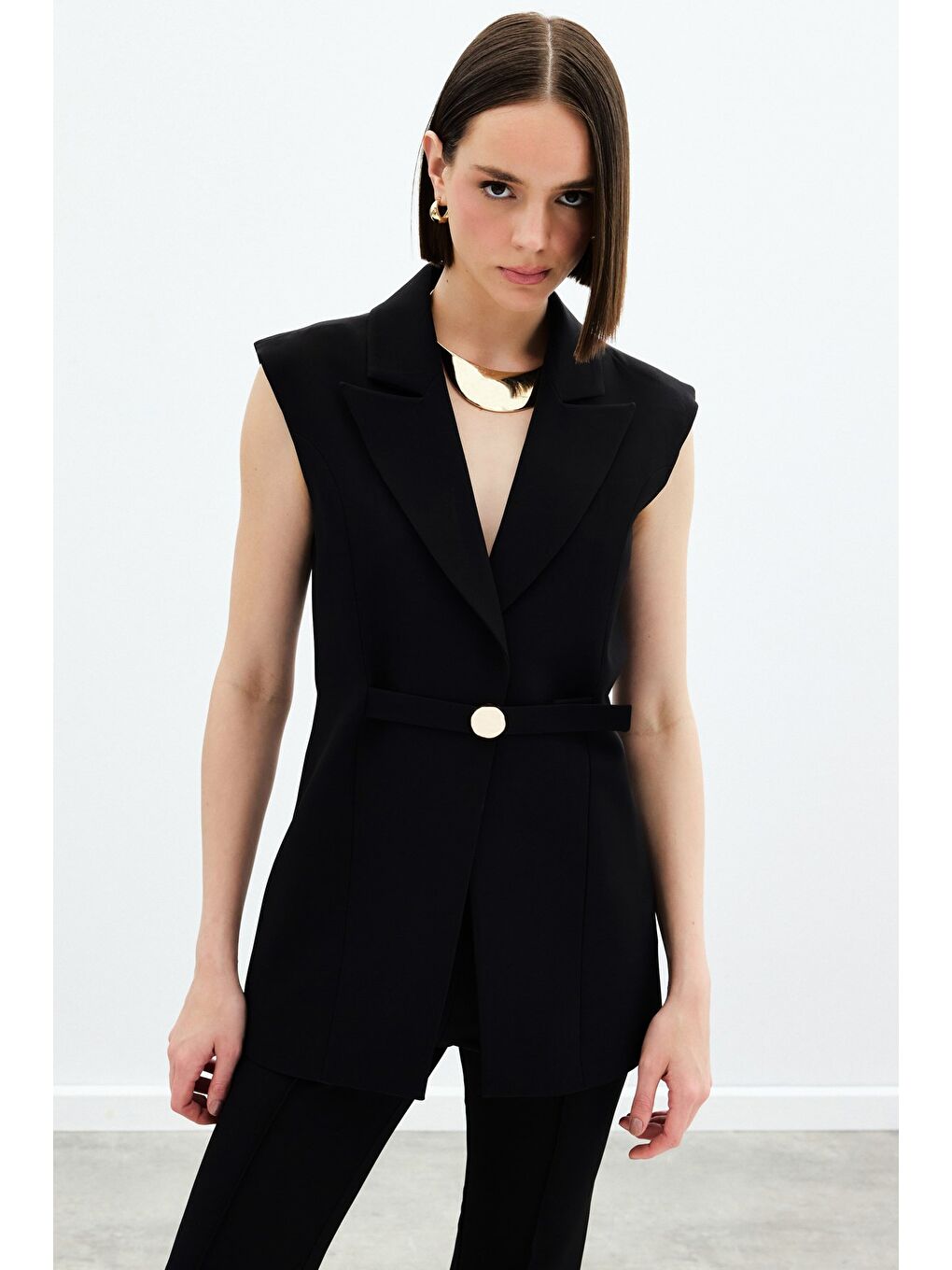 Toka Detaylı Uzun Yelek - Siyah-2