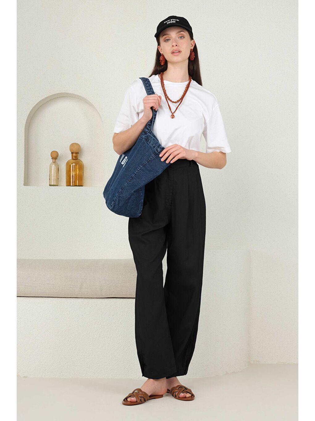 Paçası Pileli Keten Pantolon Siyah