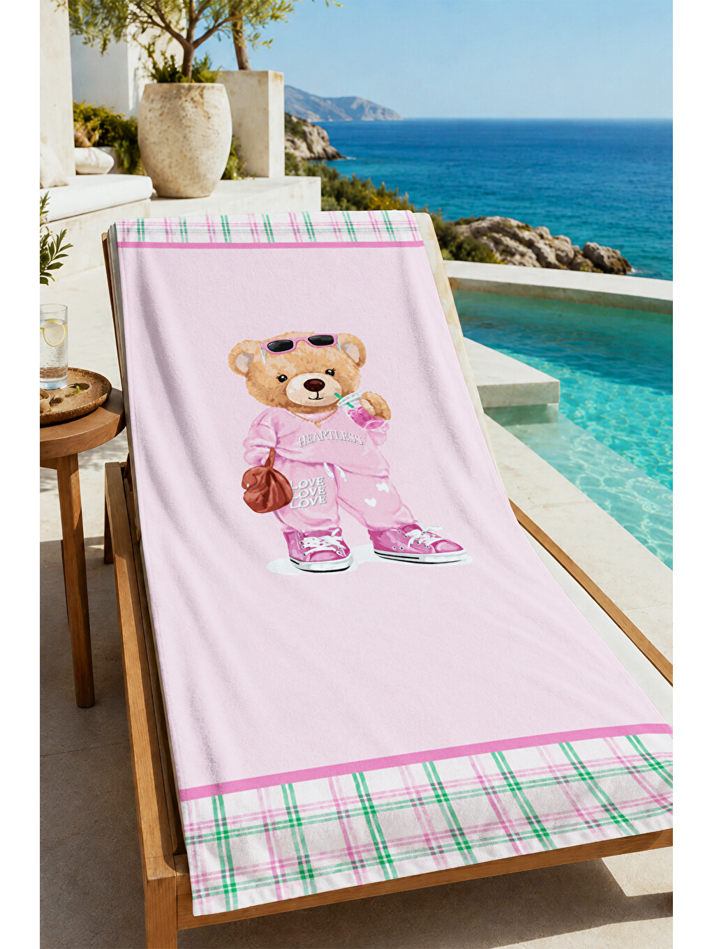 Pembe Giyimli Ayıcık Ekose Desenli 70x150 Plaj Havlusu - Dijital Baskılı Solmaz Banyo Havlusu-4