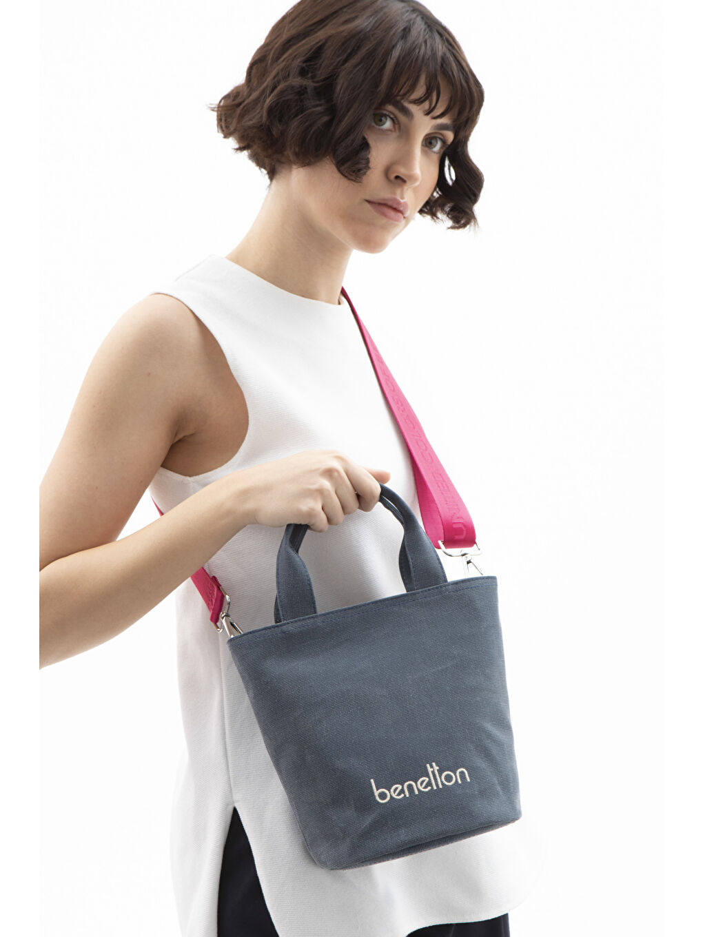 Lacivert Kadin El Çantasi Laci̇vert BNT1619-1